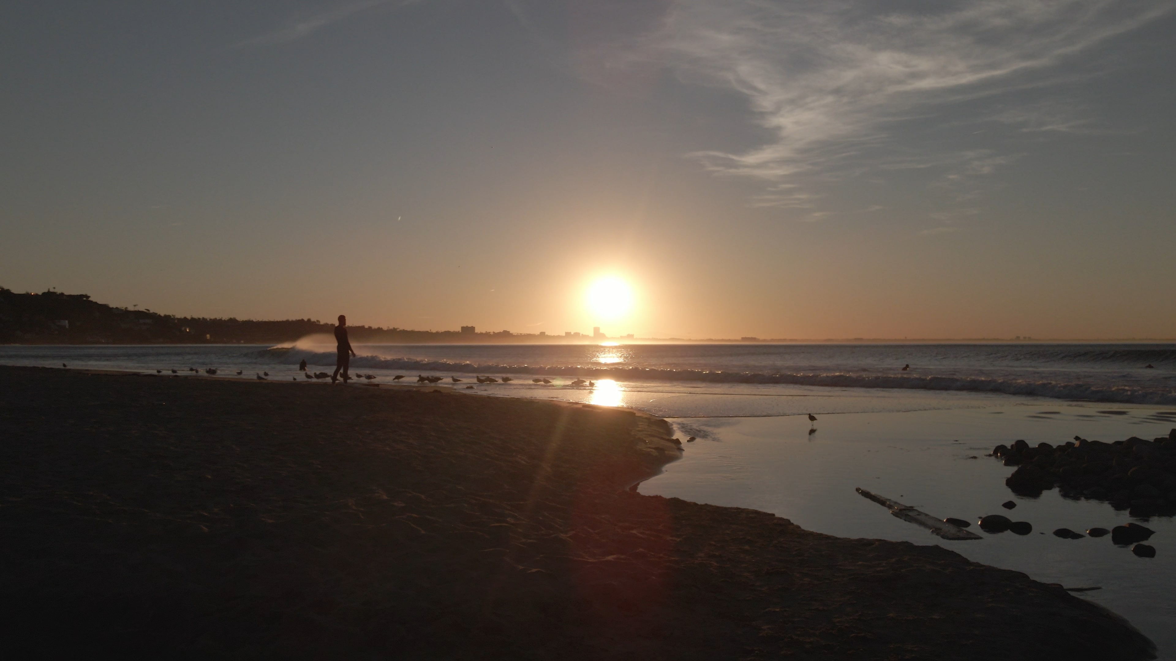 PROJECT: POINT BREAK - FRIENDS OF DIRECTOR: EZEKIEL REED PRODUCTION: ADONIS VISUALS DOP: DEVON DONIS FORMAT: MUSIC VIDEO SHOT ON: SONY FX9 WITH ZEISS CP.2