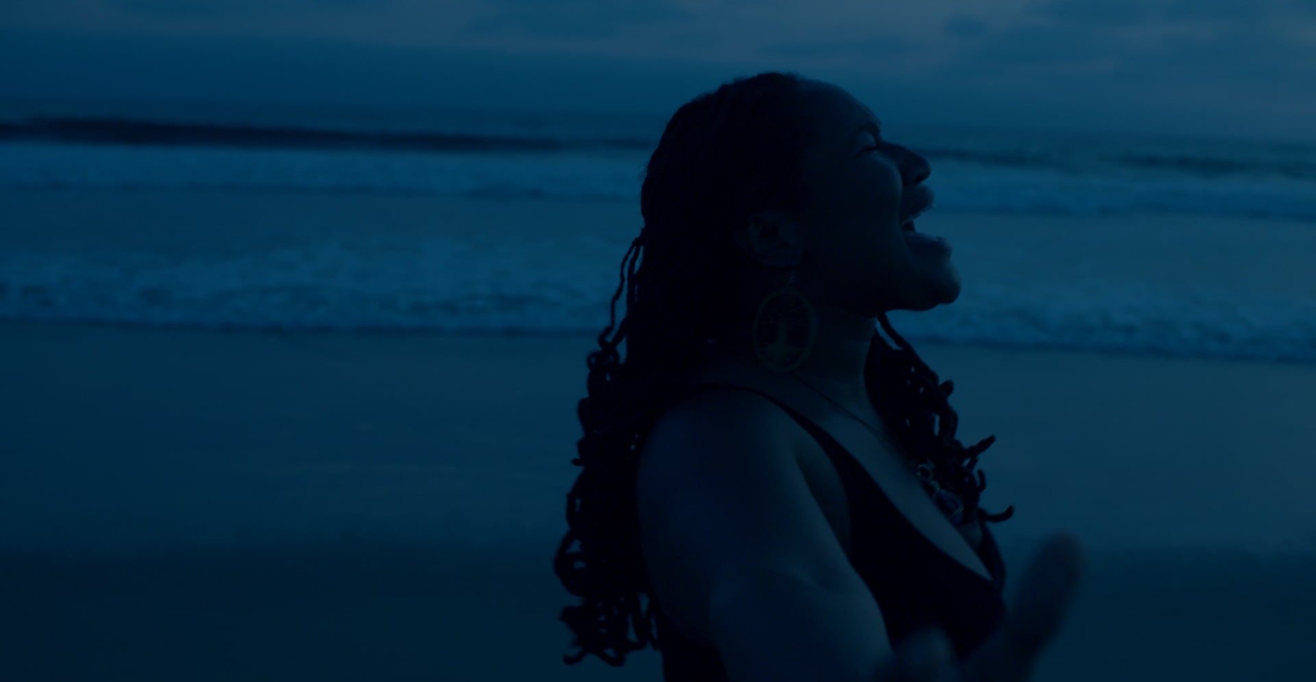 PROJECT: LADY RI - YOURS TRULY DIRECTOR: DEVON DONIS PRODUCTION: ADONIS VISUALS DOP: DEVON DONIS FORMAT: MUSIC VIDEO SHOT ON: SONY A1 WITH CANON CN-E